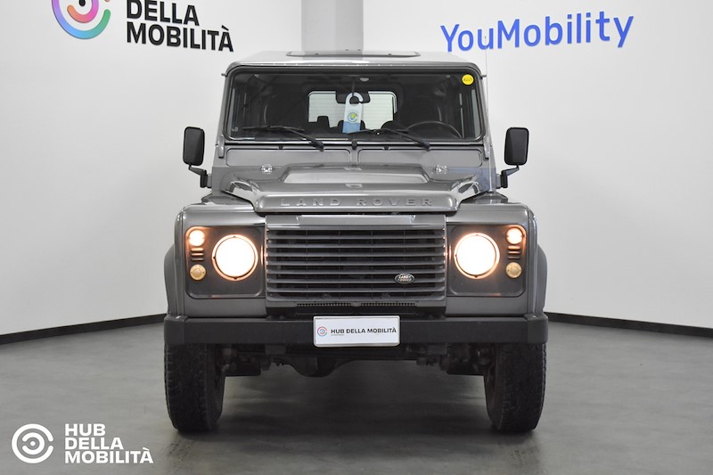 LAND ROVER Defender 110 2.4 TD4 Station Wagon SE N1